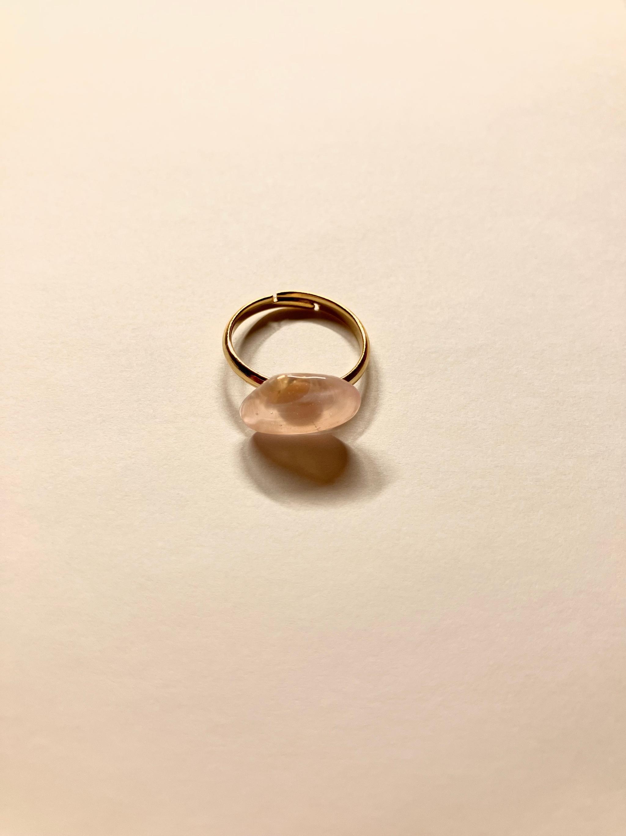 桜貝のピンキーリング　桜貝のサイズ小 | 2枚目