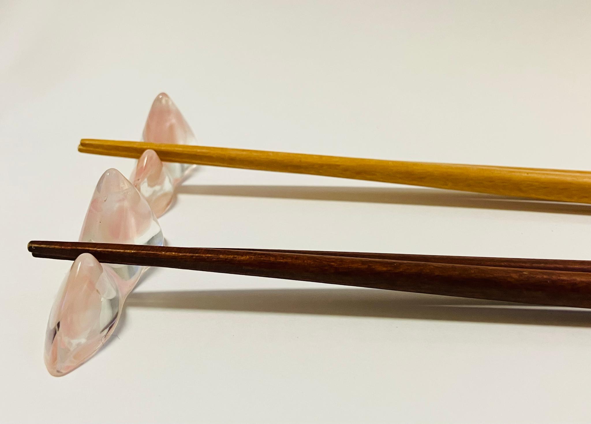 山の箸置き ペア(桜貝の春) | 4枚目